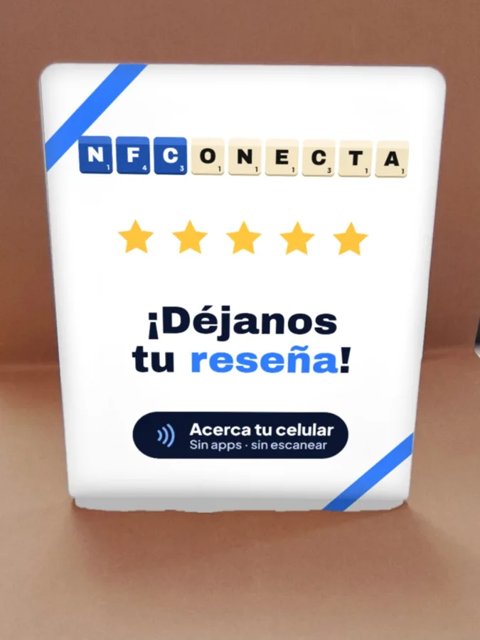 Exhibidor NFC blanco para pedir reseñas